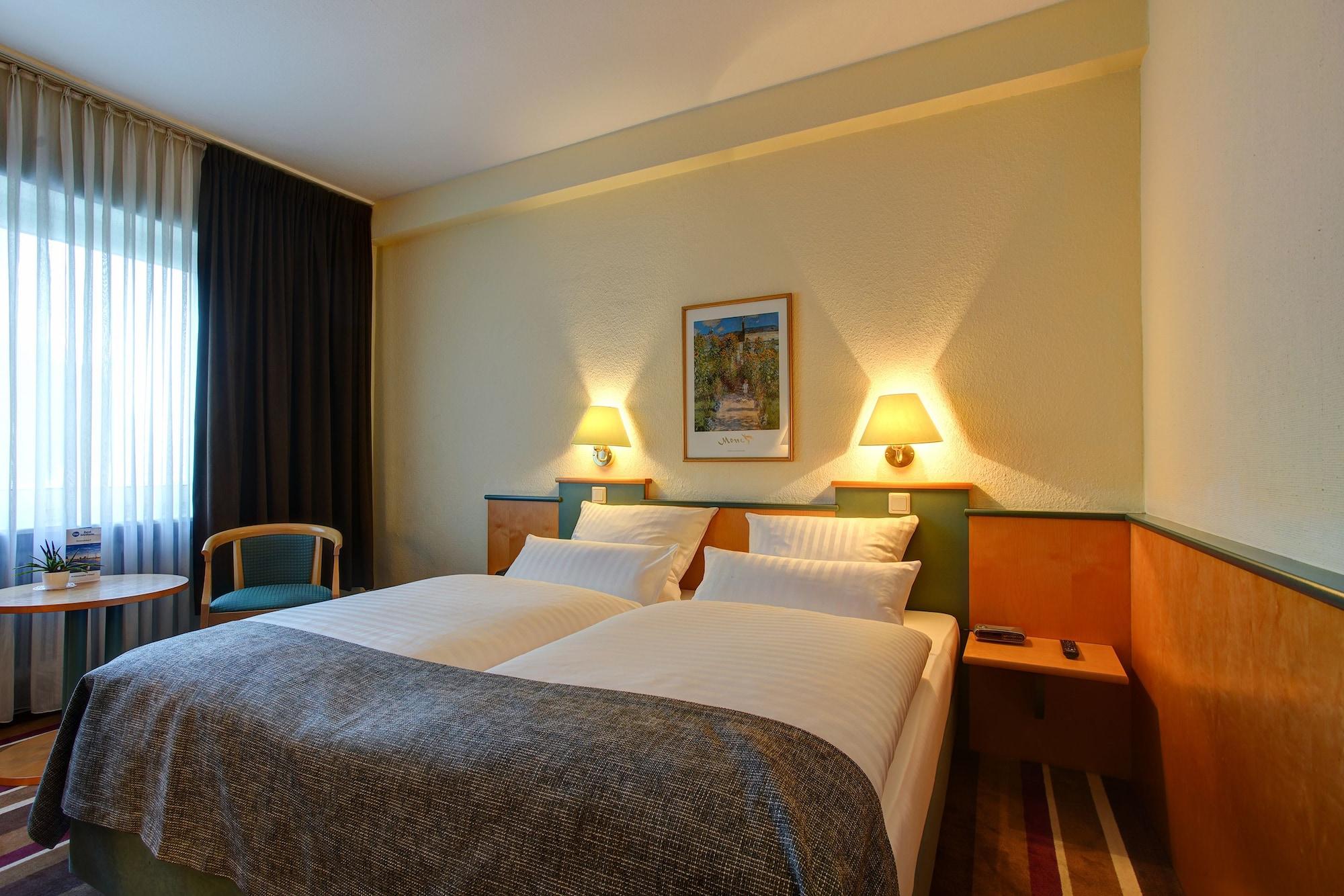 เบสต์ เวสเทิร์น แอมบาสซาเดอร์ โฮเต็ล Hotel ดุสเซลดอร์ฟ ภายนอก รูปภาพ