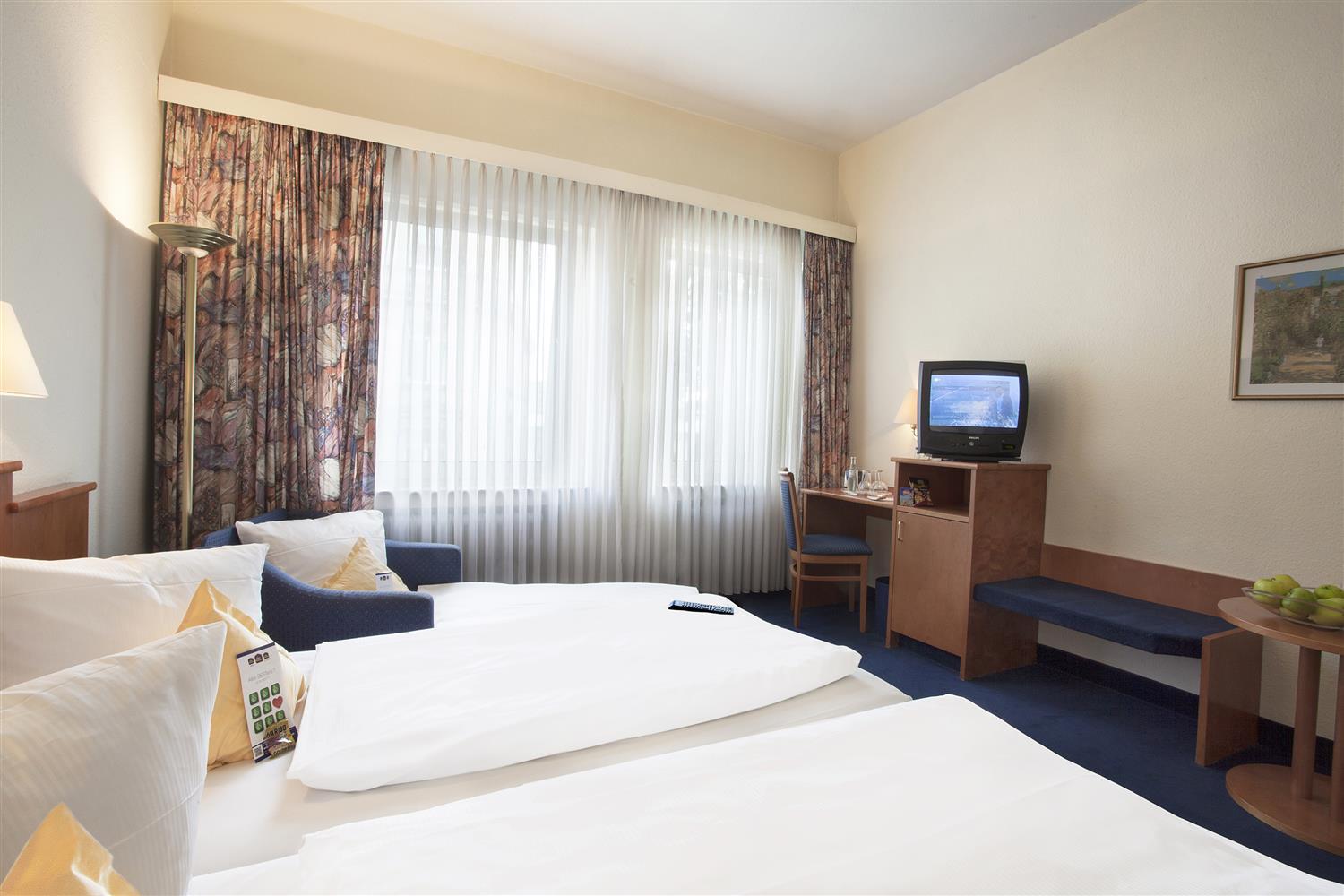 เบสต์ เวสเทิร์น แอมบาสซาเดอร์ โฮเต็ล Hotel ดุสเซลดอร์ฟ ภายนอก รูปภาพ