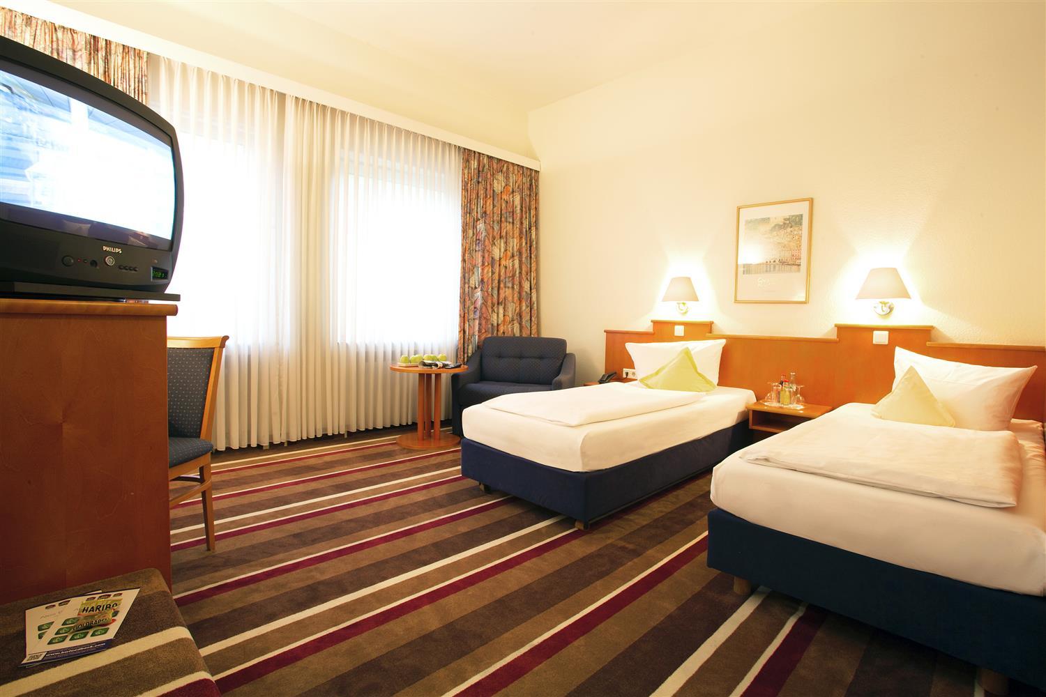 เบสต์ เวสเทิร์น แอมบาสซาเดอร์ โฮเต็ล Hotel ดุสเซลดอร์ฟ ภายนอก รูปภาพ