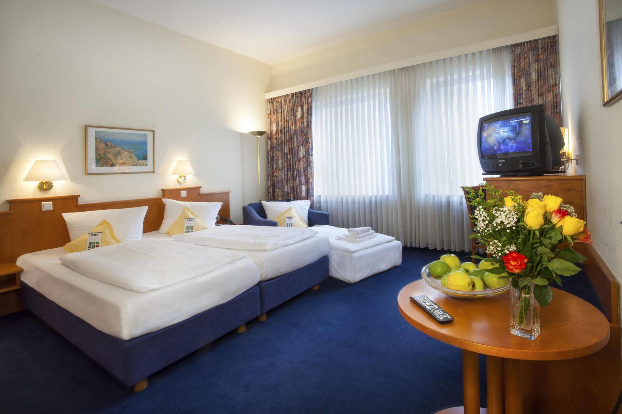 เบสต์ เวสเทิร์น แอมบาสซาเดอร์ โฮเต็ล Hotel ดุสเซลดอร์ฟ ภายนอก รูปภาพ