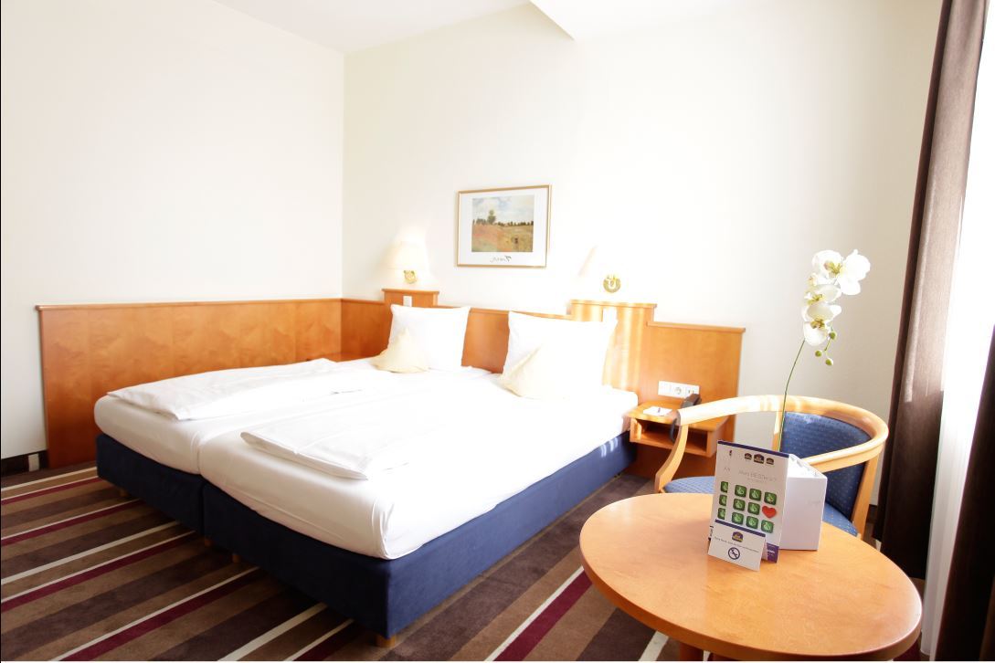 เบสต์ เวสเทิร์น แอมบาสซาเดอร์ โฮเต็ล Hotel ดุสเซลดอร์ฟ ภายนอก รูปภาพ